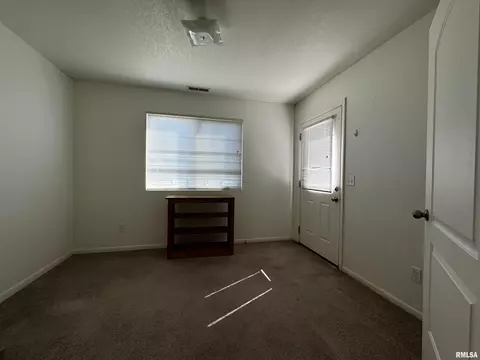 303 Scotch Pine Dr, Macomb, IL 61455 photo 16