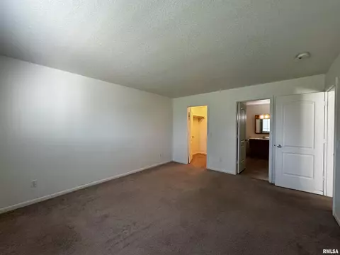 303 Scotch Pine Dr, Macomb, IL 61455 photo 18