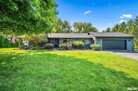 26511 Westlane Dr, Morton, IL 61550