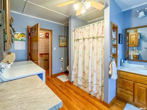 461 N 3rd Ave, Canton, IL 61520 photo 17