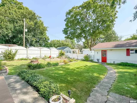 461 N 3rd Ave, Canton, IL 61520 photo 32