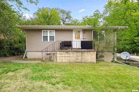 2103 E Harvard Ave, Peoria, IL 61614