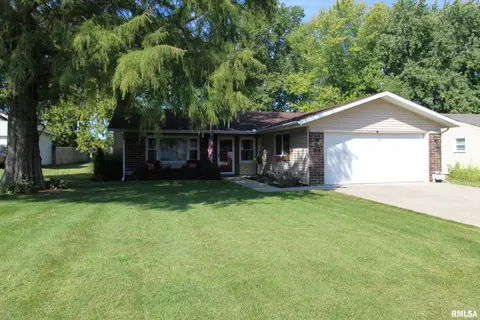 233 Maria St, East Peoria, IL 61611