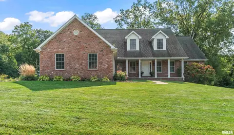 2416 N Cobble Creek Ct, Hanna City, IL 61536