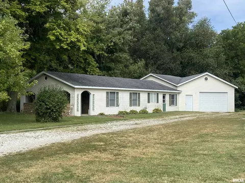 718 W Avenue H Ave, Lewistown, IL 61542