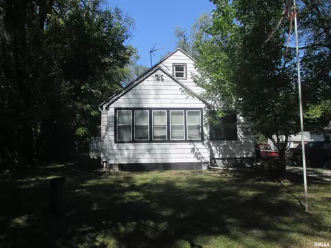 3307 W Humboldt St, Peoria, IL 61605