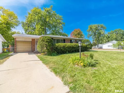417 N Greenfield St, Tremont, IL 61568