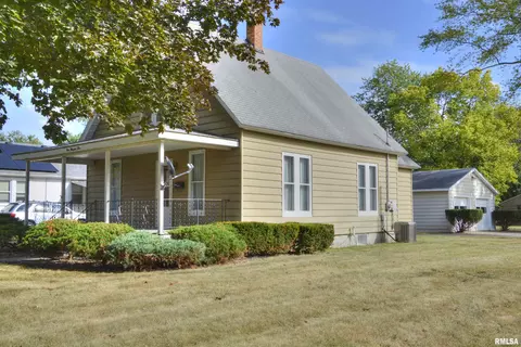 903 E Jefferson St, Macomb, IL 61455
