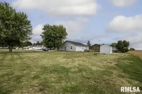 105 S Reiter St, Benson, IL 61516 photo 38