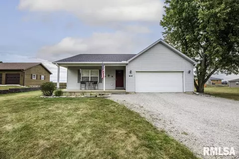 105 S Reiter St, Benson, IL 61516