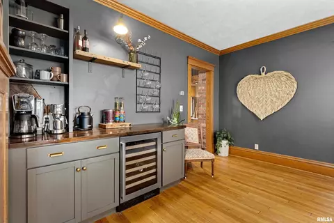 303 W Burton Ave, Eureka, IL 61530 photo 11