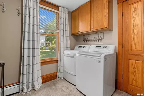 303 W Burton Ave, Eureka, IL 61530 photo 32