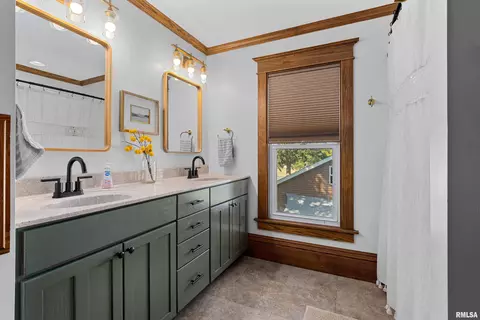 303 W Burton Ave, Eureka, IL 61530 photo 19
