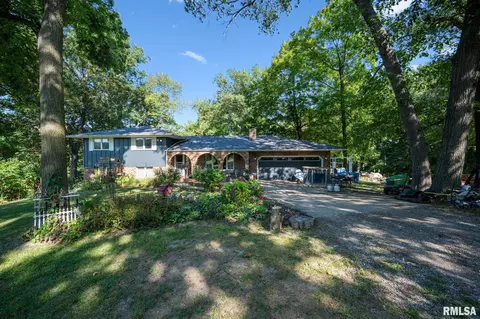 14211 W Probyn Rd, Glasford, IL 61533
