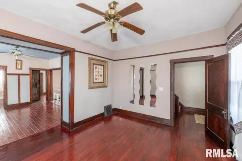 726 E Thrush Ave, Peoria, IL 61603 photo 9