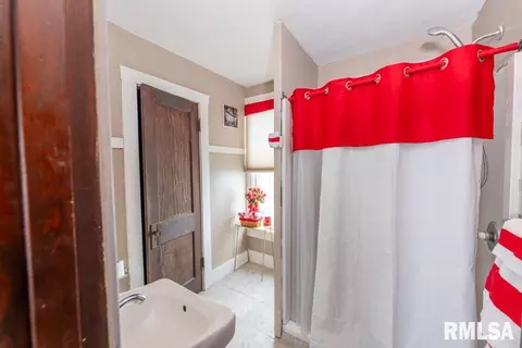 726 E Thrush Ave, Peoria, IL 61603 photo 37