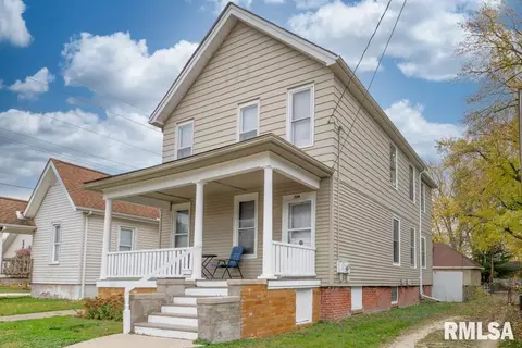 726 E Thrush Ave, Peoria, IL 61603