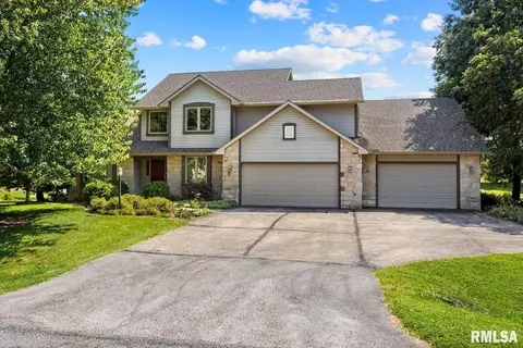 3628 E Westbrook Rd, Chillicothe, IL 61523