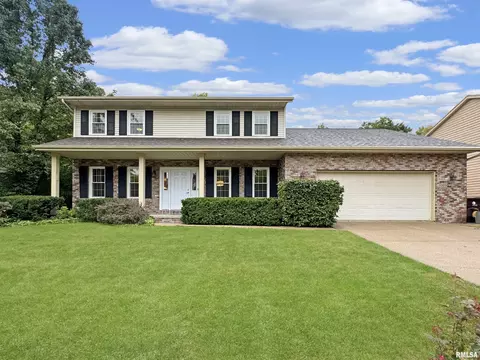 10715 N Sleepy Hollow Rd, Peoria, IL 61615