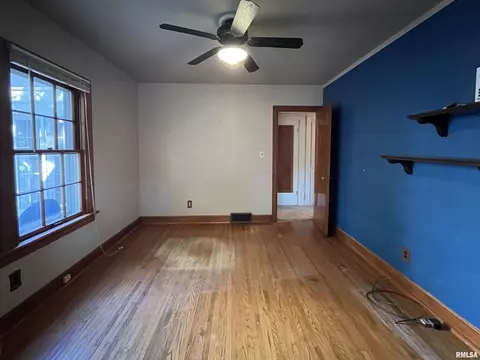 302 Embert Pl, Peoria, IL 61603 photo 21