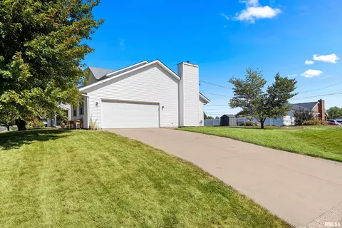4022 S Paramount Rd, Bartonville, IL 61607 photo 3