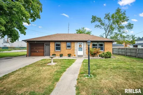 113 W St Paul St, Morton, IL 61550