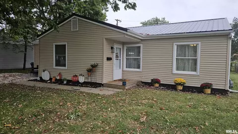 15 N 13th Ave, Canton, IL 61520 photo 2