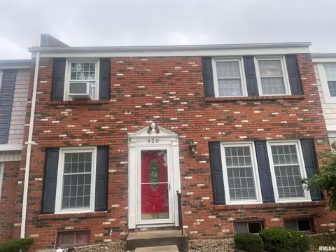 320 Jamestown Rd, Macomb, IL 61455