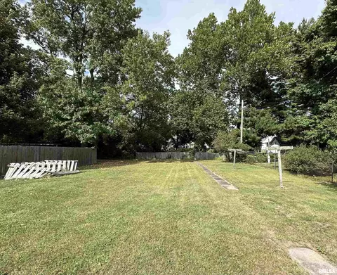 324 E Summit St, Macomb, IL 61455 photo 11
