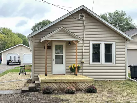 116 N Main St, North Pekin, IL 61554
