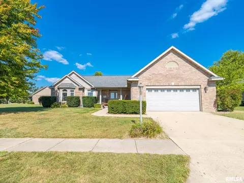 120 Spring Haven Dr, Washington, IL 61571
