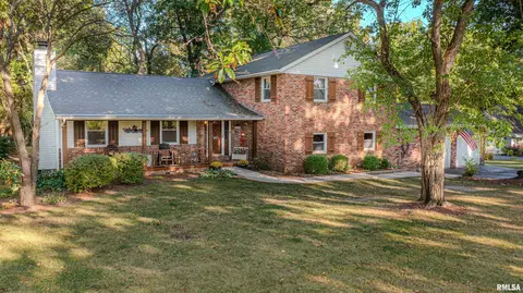 6320 N Fox Chapel Trl, Edwards, IL 61528