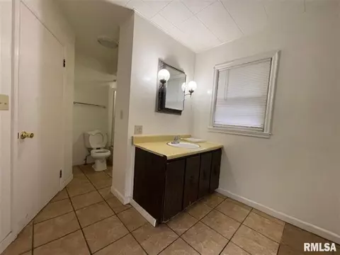 333 N Clay St, Macomb, IL 61455 photo 12