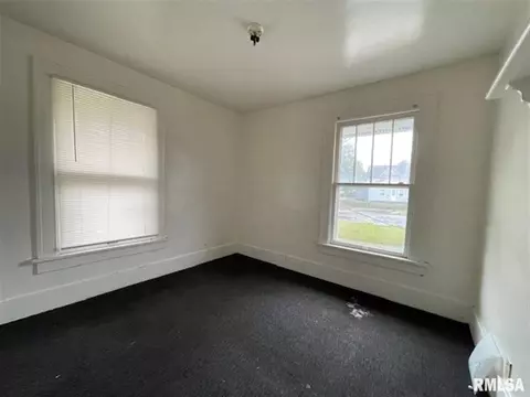 333 N Clay St, Macomb, IL 61455 photo 10
