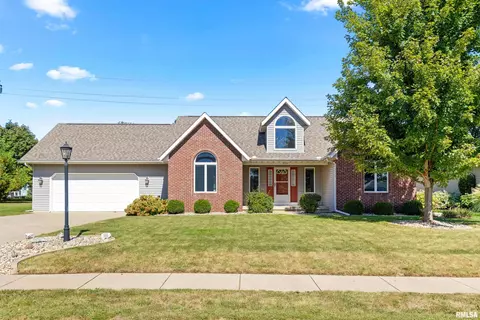 717 N Marcus Ct, Chillicothe, IL 61523 photo 2