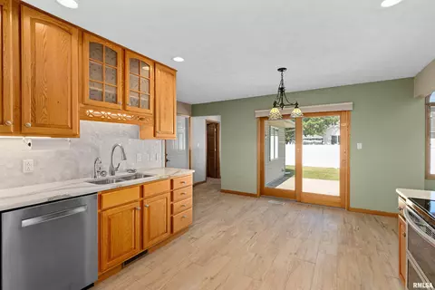 717 N Marcus Ct, Chillicothe, IL 61523 photo 17
