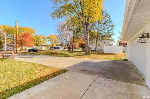 1020 3rd St, Lacon, IL 61540 photo 8