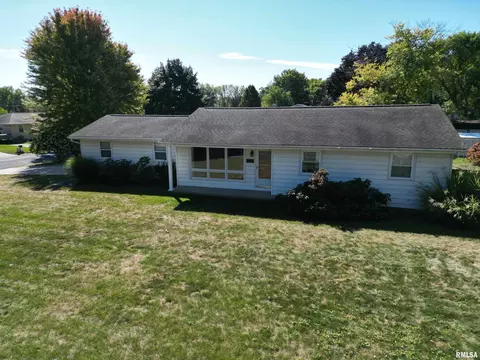 1218 Brookhill Rd, Peoria, IL 61615