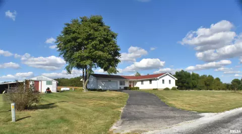 2760 N 1800th Rd, Blandinsville, IL 61420