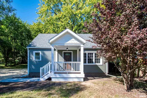 7313 N Galena Rd, Peoria, IL 61615
