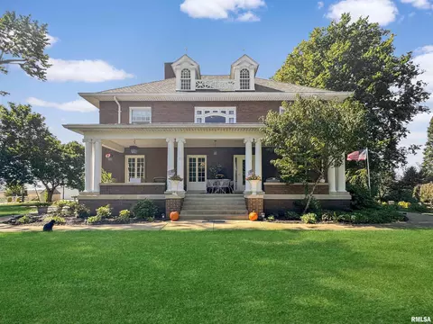 12567 Locust Rd, Tremont, IL 61568