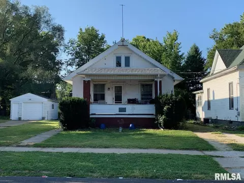 802 W Hanssler Pl, Peoria, IL 61604