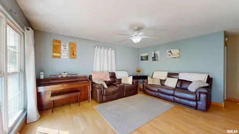 Other - 401 E Pearson St, Eureka, IL 61530 photo 4 of 14