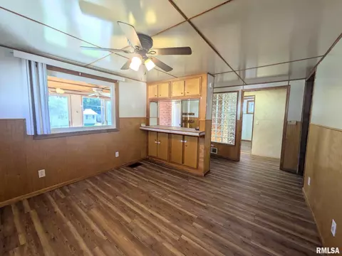 113 Bess St, Washington, IL 61571 photo 9