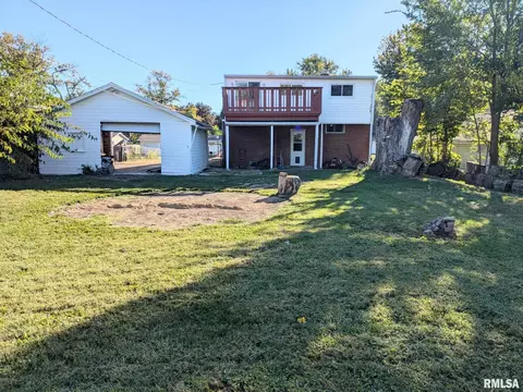 113 Bess St, Washington, IL 61571 photo 6