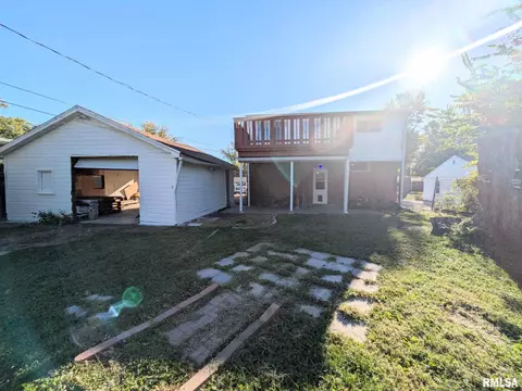 113 Bess St, Washington, IL 61571 photo 5