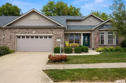 112 Spring Haven Dr, Washington, IL 61571