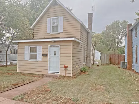 1721 N Benedict St, Chillicothe, IL 61523