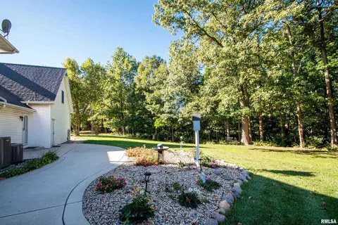 Exterior - 7716 W Brandon Ct, Mapleton, IL 61547 photo 8 of 9