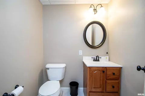 Bath - 7716 W Brandon Ct, Mapleton, IL 61547 photo 6 of 6